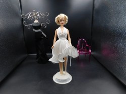 marilyn white dress